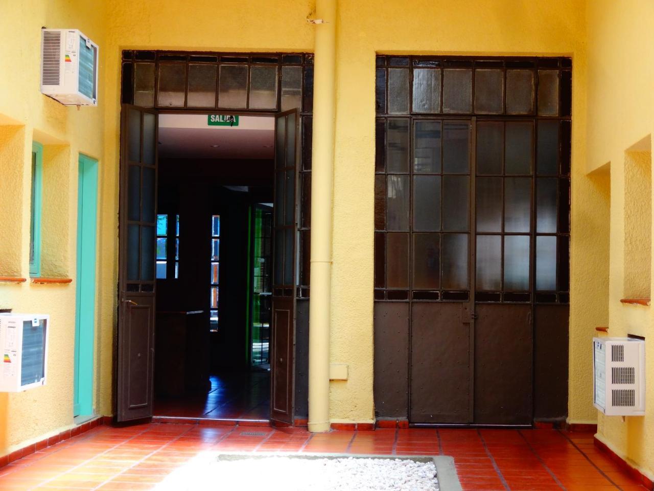 Black Sheep International Hostel Mendoza Dış mekan fotoğraf