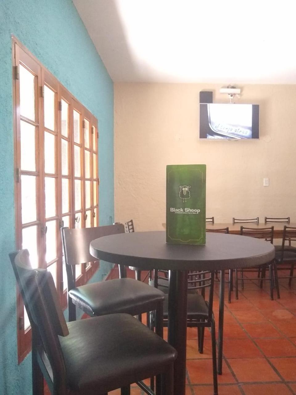 Black Sheep International Hostel Mendoza Dış mekan fotoğraf