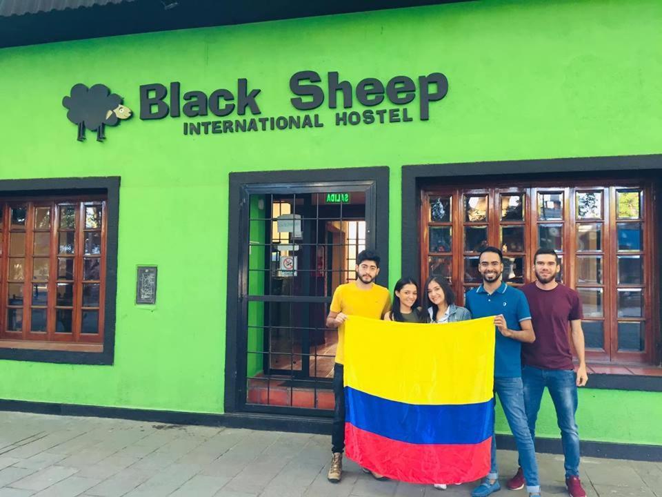 Black Sheep International Hostel Mendoza Dış mekan fotoğraf